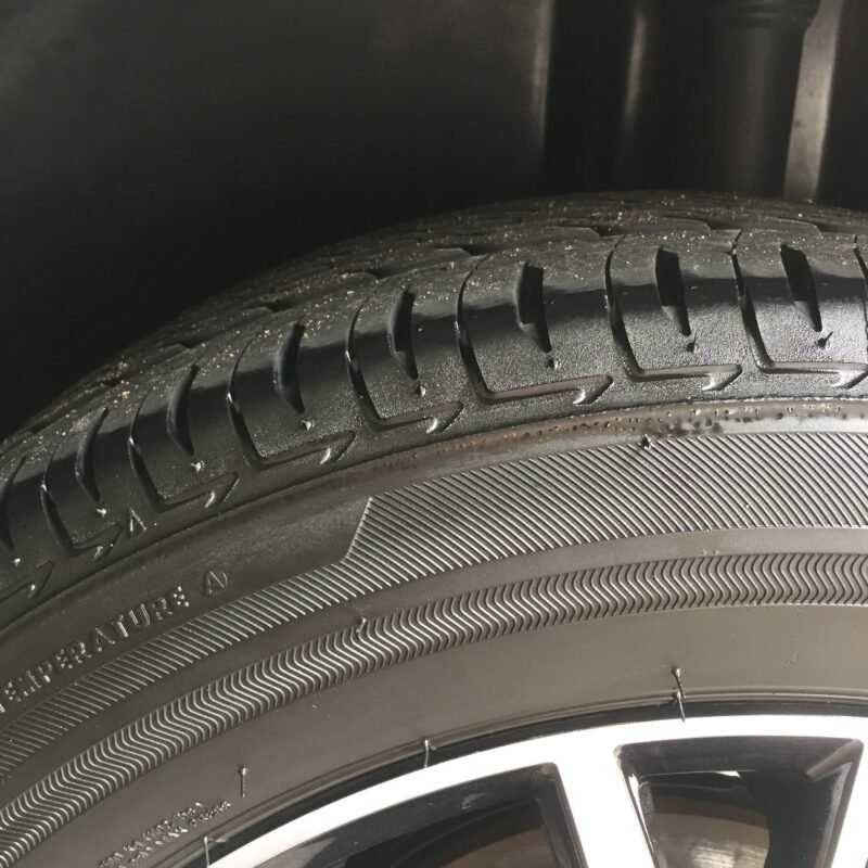 brillant pneus tyre dressing